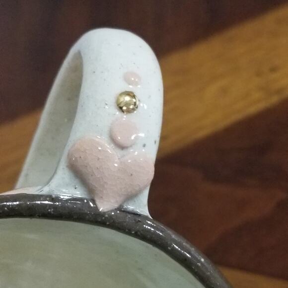 Signed coffee mug pottery/clay teddy bears and hearts Signed - Picture 12 of 16